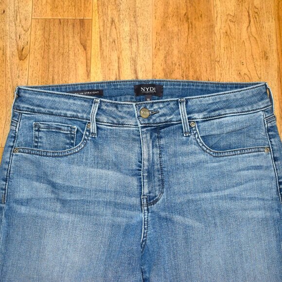 NYDJ Marilyn Straight Cuffed Denim Capris Sz 10 - Picture 5 of 10